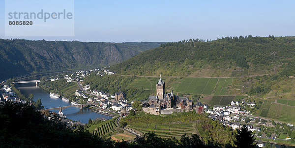 Mosel und Reichsburg  Cochem  Rheinland-Pfalz  Deutschland  Europa