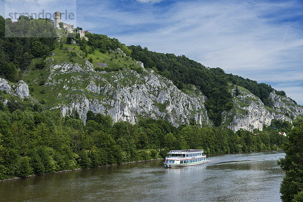 Ausflugsschiff auf dem Main-Donau-Kanal