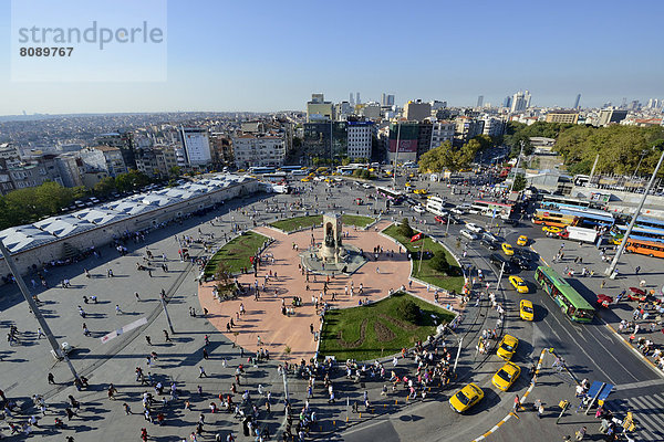 Taksim-Platz oder Taksim Meydani  Unabhängigkeitsdenkmal Mustafa Kemal Atatürk