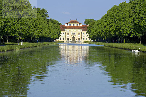 Schloss Lustheim  Mittelkanal  Schlossanlage Schleißheim