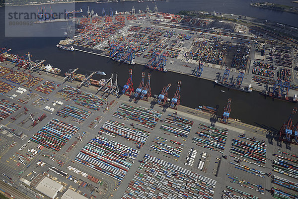 Luftbild  Containerterminal im Hafen Hamburg