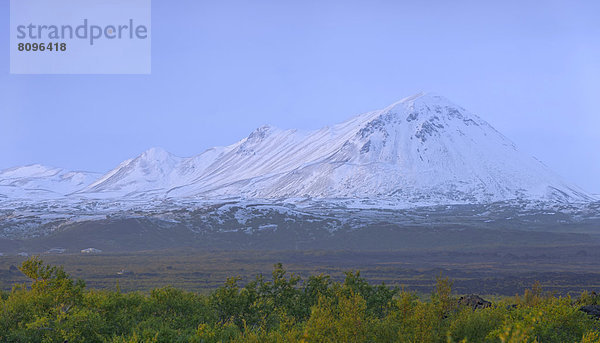 Berg Hlidarfjall  schneebedeckt