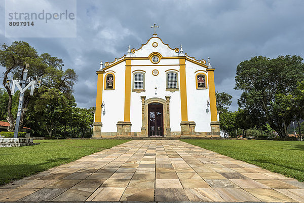 Kirche Santuário da Santíssima Trindade