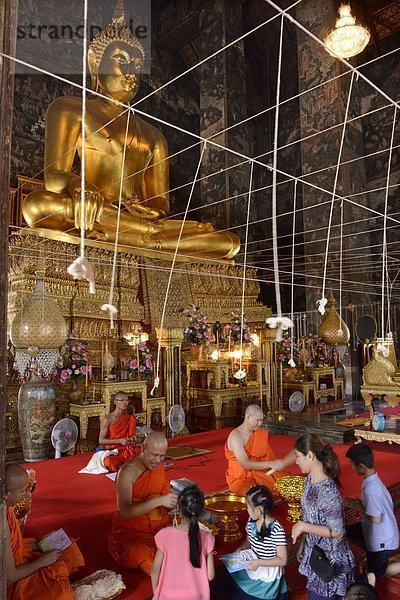 Bangkok  Hauptstadt  Mensch  Menschen  Südostasien  Asien  Mönch  Thailand