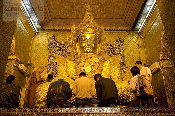 hoch  oben  bedecken  Pflanzenblatt  Pflanzenblätter  Blatt  Reinheit  Gold  Südostasien  Inch  Myanmar  6