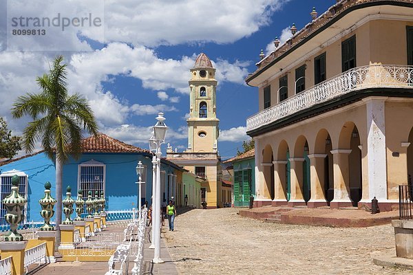 Glockenturm  Stadtplatz  Westindische Inseln  Mittelamerika  Ansicht  UNESCO-Welterbe  Trinidad und Tobago  Kuba  Bürgermeister