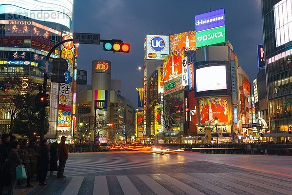 Neonlicht  Tokyo  Hauptstadt  Beleuchtung  Licht  Shibuya  Asien  Abenddämmerung  Honshu  Japan