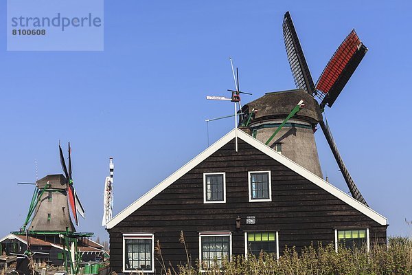 Windturbine Windrad Windräder Europa arbeiten Gebäude Geschichte Fluss Museum Dorf aufheben Niederlande