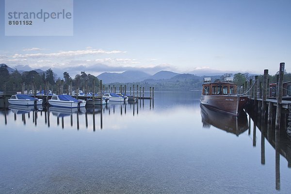 Stilleben  still  stills  Stillleben  Wasser  Europa  Großbritannien  See  Cumbria  Derwent  Ortsteil  England