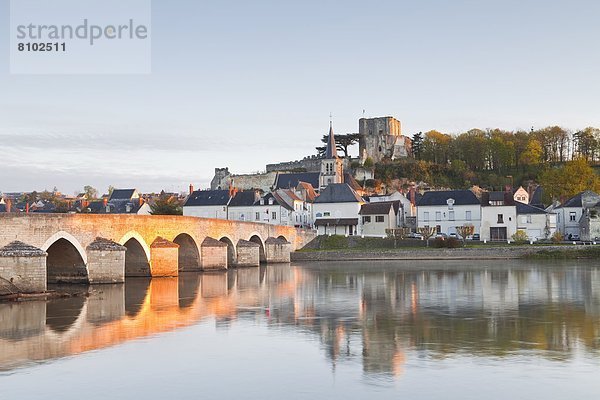 Frankreich  Europa  klein  Stadt  Fluss  Loir-et-Cher