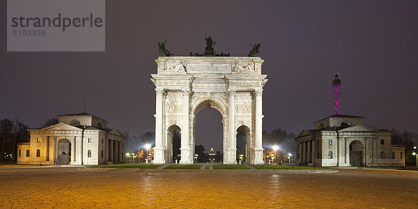Triumphbogen  Arco della Pace