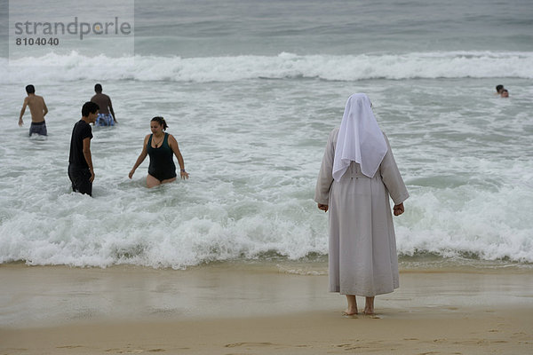 Weltjugendtag 2013  Ordensschwester blickt aufs Meer