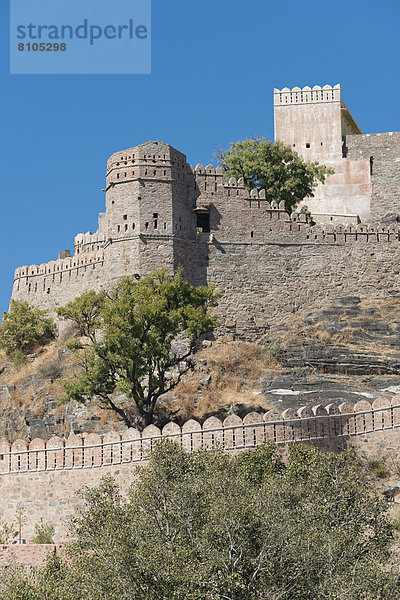 Befestigungsmauern  Festung Kumbhalgarh oder Kumbhalmer