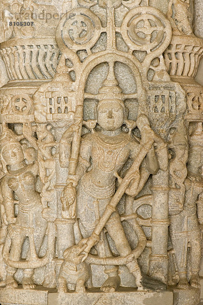 Detail  Säule  Marmortempel  Tempel der Jain-Religion  Adinatha-Tempel
