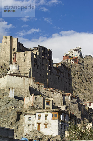 Palast  Schloß  Schlösser  hoch  oben  3  Ortsteil  Indien  Ladakh  Leh