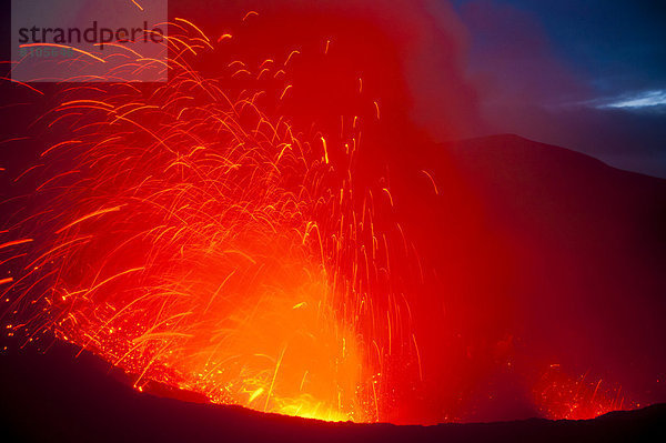 Vulkanausbruch des Mount Yasur