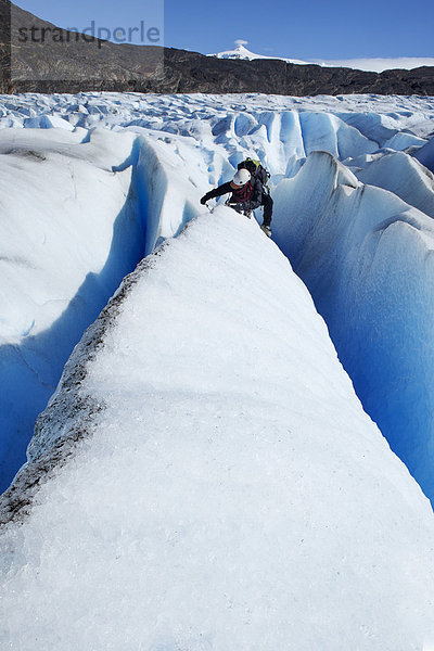 Eiskletterer am Gletscher Grey