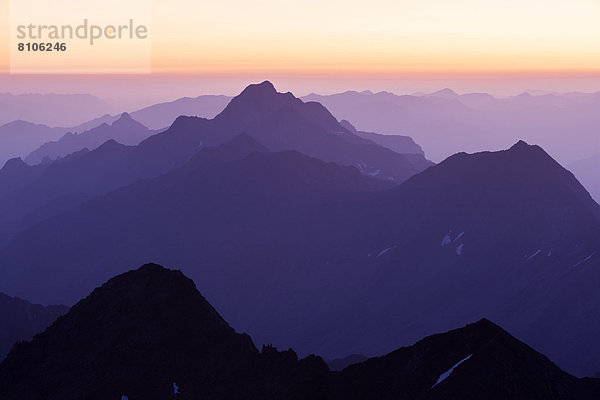 Morgendämmerung in den Stubaier Alpen