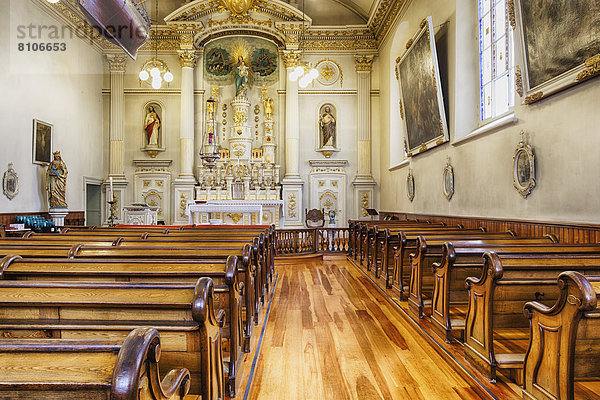 Innenaufnahme  Kirche  alt  Quebec