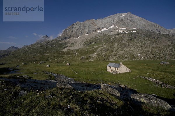 Rucksack Frankreich Europa Berg französisch Wohnhaus Tal Reise wandern Alpen nur ein Mann Savoie trekking