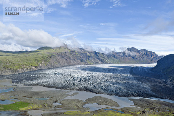 Luftaufnahme der Gletscherzunge Skaftafellsjökull