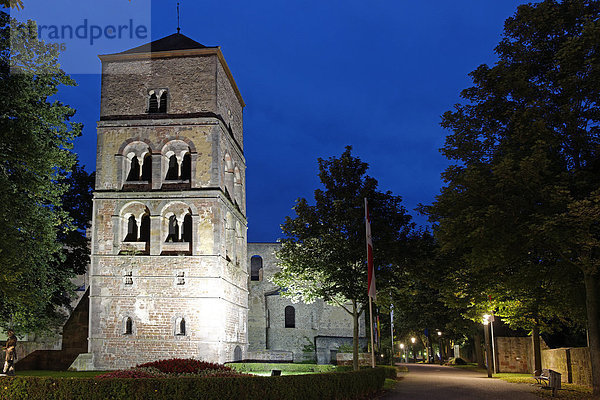 Ruine der Stiftskirche  Park an der Stiftskirche