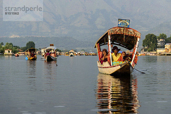 Shikara-Boote auf dem Dal Lake oder Dal-See