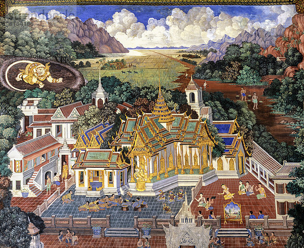 Ramakian  restaurierte Wandmalereien im Phra Rabieng Rundgang  Wat Phra Kaeo Tempel  Königspalast