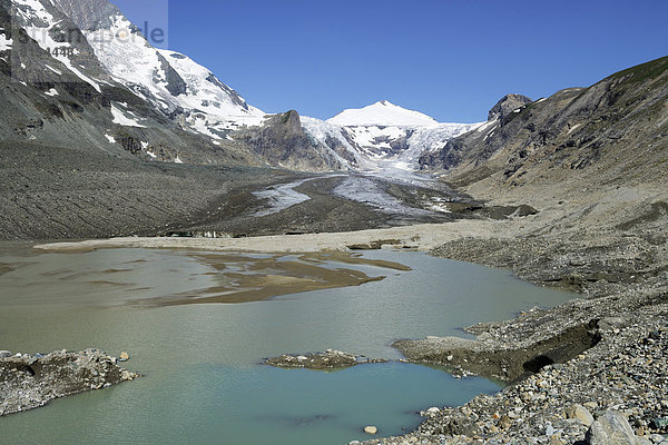 Gletschersee vom Pasterze-Gletscher  hinten der Johannisberg
