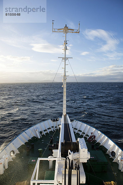 Russisches Forschungsschiff im Antarktischen Meer