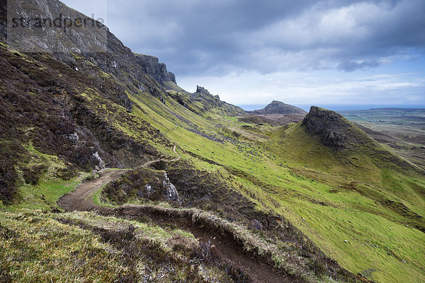 Vereinigtes Königreich  Schottland  Blick auf den Wanderweg