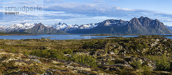 Norwegen  Blick auf den Berg