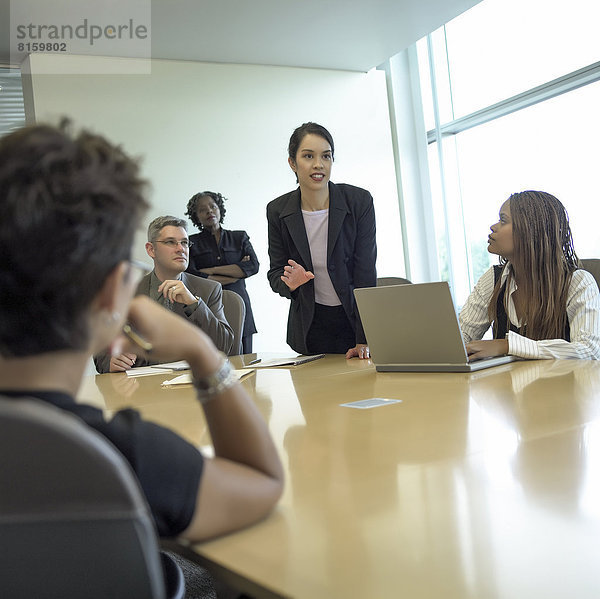 Geschäftsfrau Gespräch in meeting