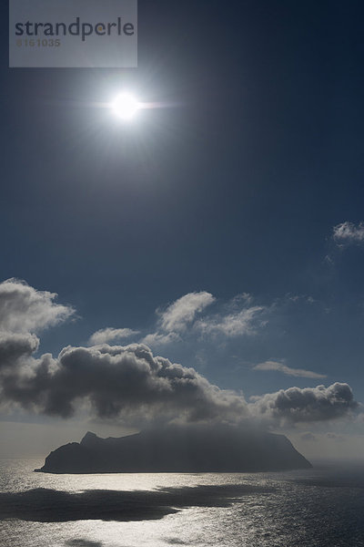 Sonne  Meer und Wolken  Insel Mykines
