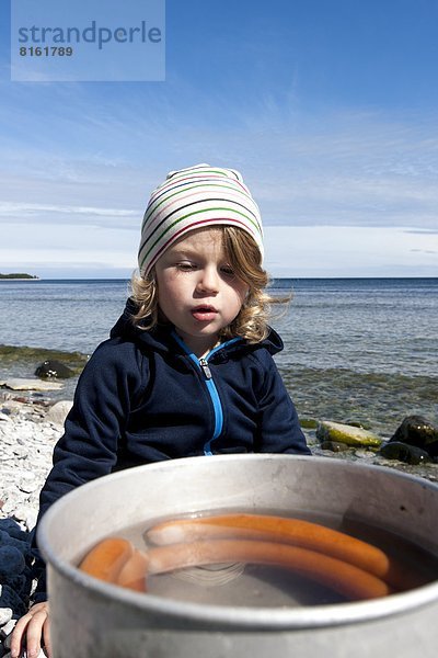 kochen  Strand  Junge - Person  Wurst