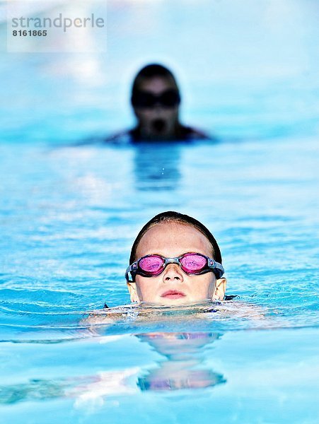 schwimmen Mädchen