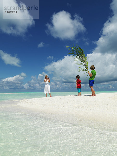 Fotografie  nehmen  Spiel  Strand  Junge - Person  Sand  Mutter - Mensch