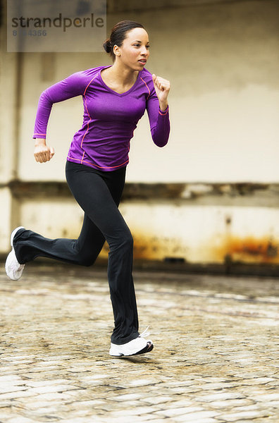 Frau beim Joggen