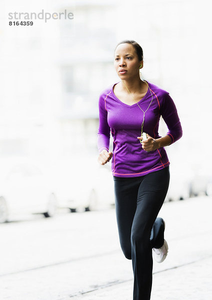 Frau beim Joggen