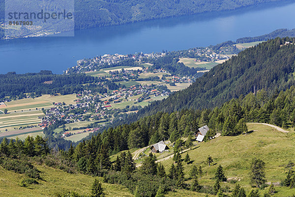 Ausblick von Millstätter Alpe über Millstatt am See und Millstätter See