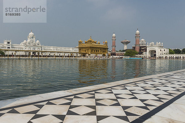 Harmandir Sahib oder Goldener Tempel  wichtigstes Heiligtum der Sikhs