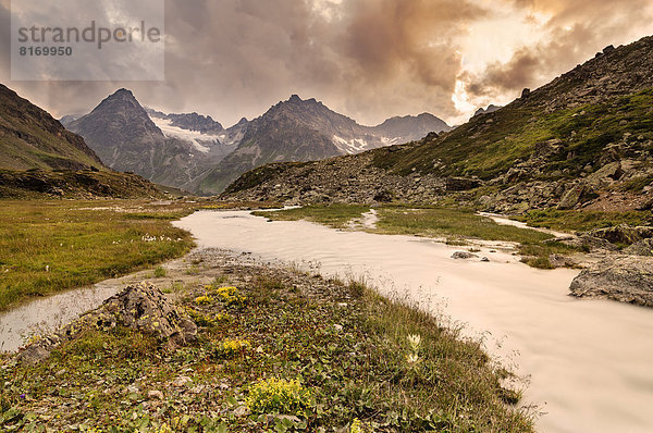 Wolkenstimmung am Hochmoor Breites Wasser  Aussicht Richtung Jamtal