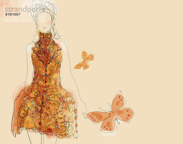 Elegante Frau im Kleid neben orangefarbenen Schmetterlingen