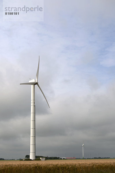 Deutschland  Niedersachsen  Ansicht der Windkraftanlage