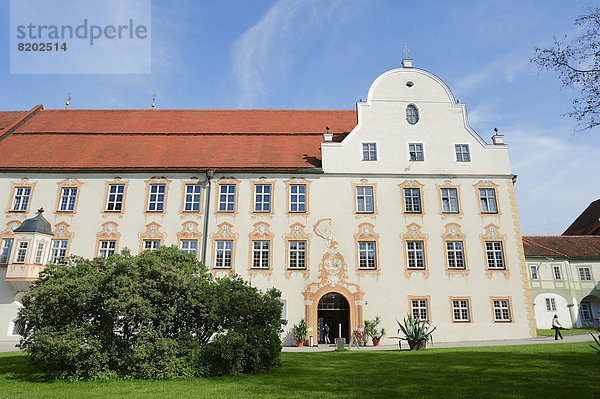 Kloster Benediktbeuern  Benediktinerkloster