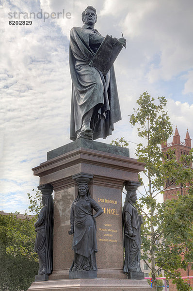Karl Friedrich Schinkel Denkmal auf dem Schinkelplatz