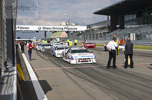 Start zur Deutschen Rennsport-Meisterschaft beim Oldtimer-Grand-Prix 2013 auf dem Nürburgring