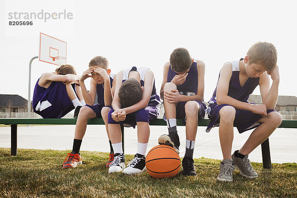 Teamwork  Europäer  Basketball  Gericht  schmollen