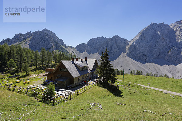 Klagenfurter Hütte mit Hochstuhlgruppe  Matschacher Alm  Bärental