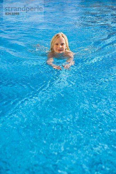 schwimmen Schwimmbad Mädchen